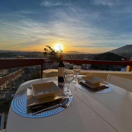 Apartamento A 900 M De La Playa Y Con Vistas Al Mar En Fuengirola Exterior photo